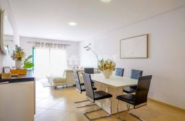 Top-Floor 3-Bedroom Apartment with Panoramic Views | Near Vilamoura* Top-Floor 3-Bedroom Apartment with Panoramic Views | Near Vilamoura*