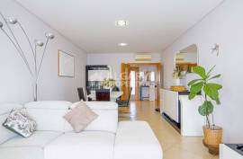 Top-Floor 3-Bedroom Apartment with Panoramic Views | Near Vilamoura* Top-Floor 3-Bedroom Apartment with Panoramic Views | Near Vilamoura*