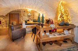 {|en|}Exclusive rustic house with active rural tourism license
