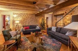 {|en|}Exclusive rustic house with active rural tourism license