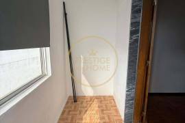 Bright 2 bedroom apartment with sea and mountain views