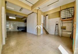 Warehouse in Rio de Mouro