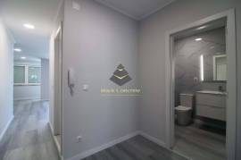 Renovated T2 Apartment in Oeiras