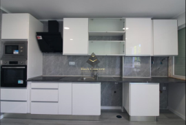 Renovated T2 Apartment in Oeiras