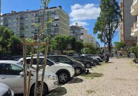 Renovated T2 with 2 bathrooms in Benfica