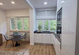 Renovated T2 with 2 bathrooms in Benfica