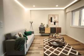 Renovated Apartment in Alenquer