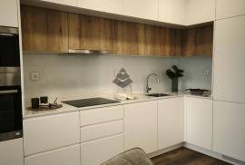 Renovated T3 Apartment in Benfica