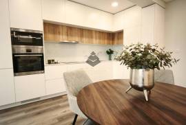 Renovated T3 Apartment in Benfica