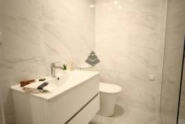 Renovated T3 Apartment in Benfica