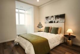 Renovated T3 Apartment in Benfica