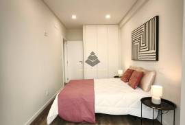 Renovated T3 Apartment in Benfica