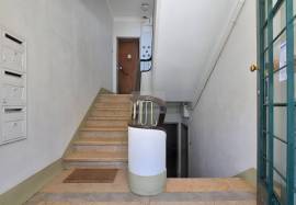 2 Bedroom Apartment | For remodeling | Alvalade