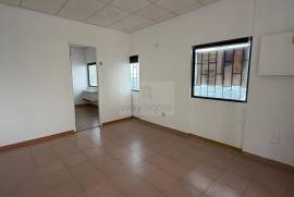 Commercial property Cascais Polima
