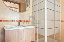 2 BEDROOM APARTMENT IN THE CENTER OF CANIÇO
