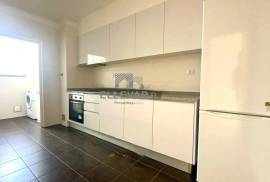 2 BEDROOM APARTMENT IN THE CENTER OF CANIÇO