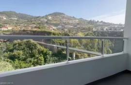 2 BEDROOM APARTMENT IN THE CENTER OF CANIÇO