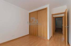 2 BEDROOM APARTMENT IN THE CENTER OF CANIÇO