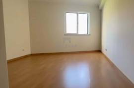 2 BEDROOM APARTMENT IN THE CENTER OF CANIÇO