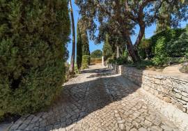 Santa Bárbara de Nexe – south-facing 4-bedroom villa with ocean views