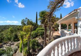 Santa Bárbara de Nexe – south-facing 4-bedroom villa with ocean views