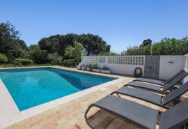 Tranquil 3-bedroom villa on large private plot close to Carvoeiro