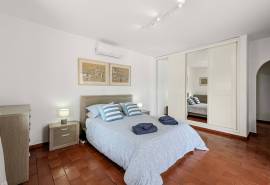 Tranquil 3-bedroom villa on large private plot close to Carvoeiro