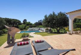 Tranquil 3-bedroom villa on large private plot close to Carvoeiro