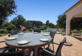 Tranquil 3-bedroom villa on large private plot close to Carvoeiro