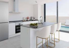 Excellent brand new villa