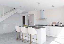 Excellent brand new villa