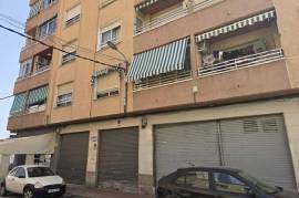 Spacious 4-bedroom apartment with balcony and unobstructed views in Callosa de Segura