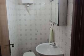 Spacious 4-bedroom apartment with balcony and unobstructed views in Callosa de Segura