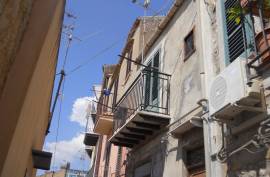 sh 675 town house, Caccamo, Sicily