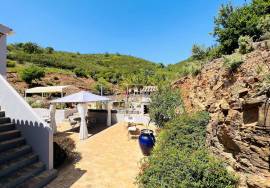 B&B Potential: Quinta with 2 guest cottages near Santa Catarina da Fonte do Bispo/Tavira