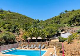 B&B Potential: Quinta with 2 guest cottages near Santa Catarina da Fonte do Bispo/Tavira