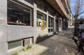 Shop/Commercial space used with 550 m 2 for offices with 16 rooms in the center of Lisbon, Avenues Novas, Parish of Arroios