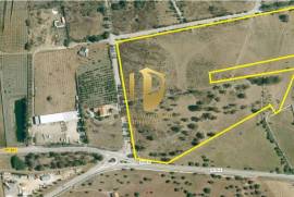Land with 6,760 m ², with feasibility of construction of a hotel with 676m2, or Rural Tourism of 2000 m 2, Located in Vista Real-Castro Marim.