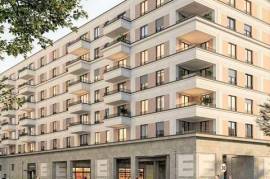 Prestigious 4-room apartment with two spacious terraces near Mercedes-Benz Arena