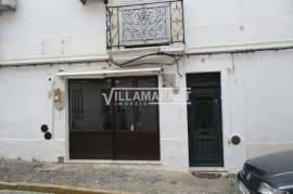 Stall store with 157 m2 located in Moura - Beja - Alentejo
