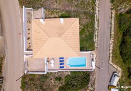 Villa With Panoramic Views Close To The Ocean