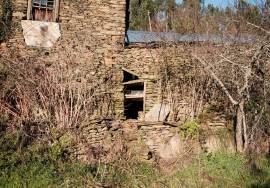 LAND PLOT WITH RUINS