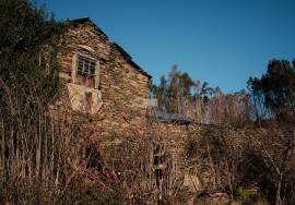 LAND PLOT WITH RUINS