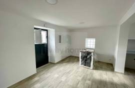 2 bedroom villa and 1 bedroom apartment in Barril