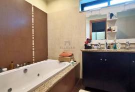 EXCELLENT 3 BEDROOM VILLA SEA VIEW WITH POOL IN FUNCHAL