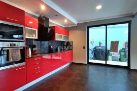 EXCELLENT 3 BEDROOM VILLA SEA VIEW WITH POOL IN FUNCHAL