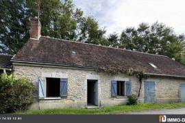 4 Bed House for sale in Châteaudun