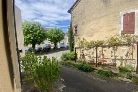 €205000 - Exclusive to TIC - Elegant Village House in Verteuil sur Charente with 3 Bedrooms and Sunny Courtyard garden