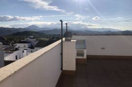 Avenida Second Floor Apartment Avenida Second Floor Apartment