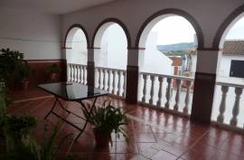 Remedio's Palace Townhouse